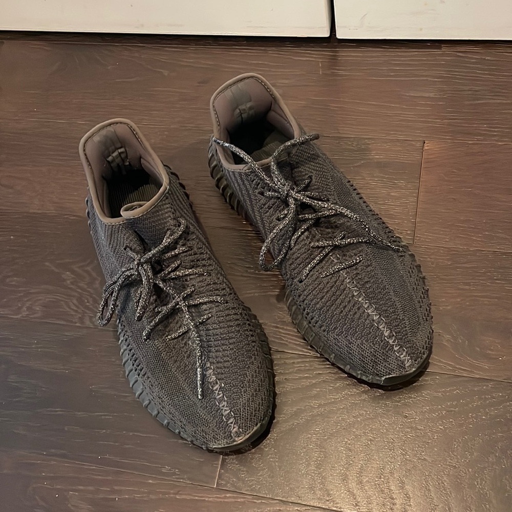 Men’s Black Sneakers Size 11.5